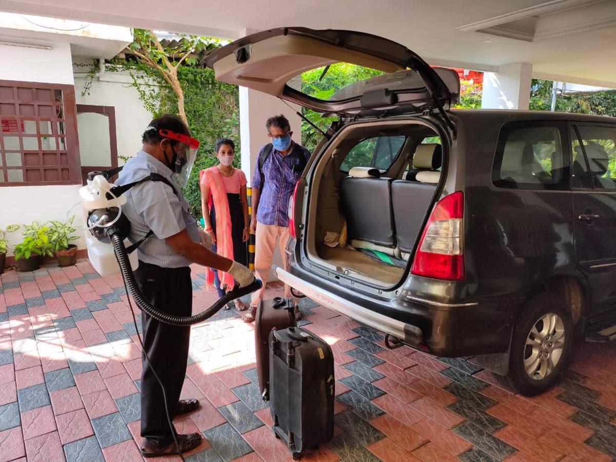 Yuvarani Residency Kochi Extérieur photo