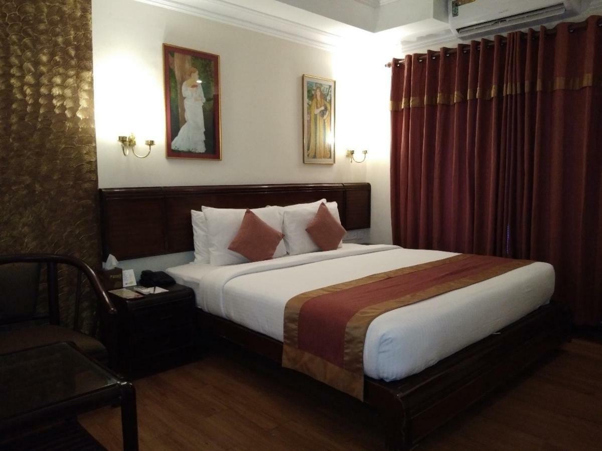 Yuvarani Residency Kochi Extérieur photo