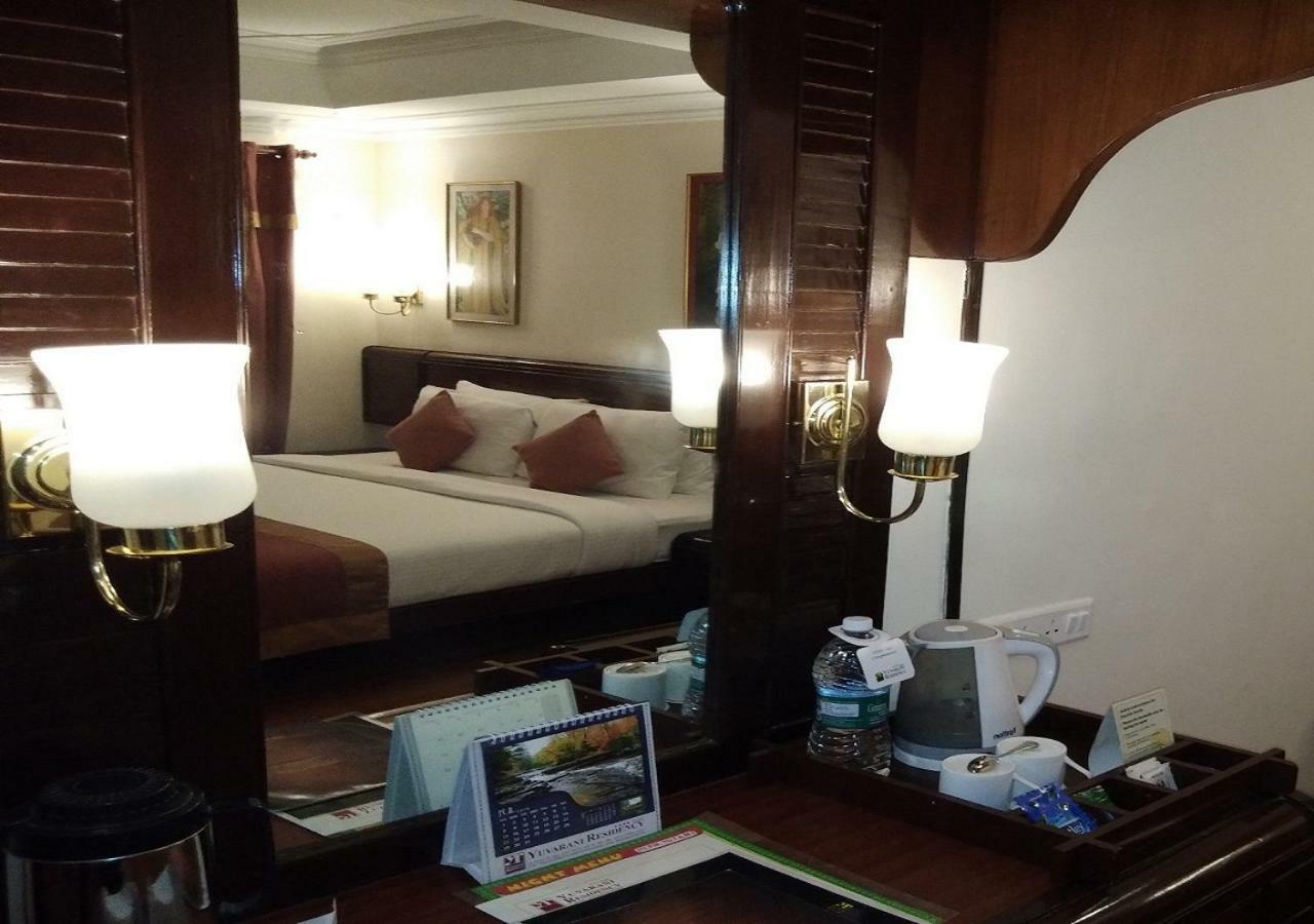 Yuvarani Residency Kochi Extérieur photo