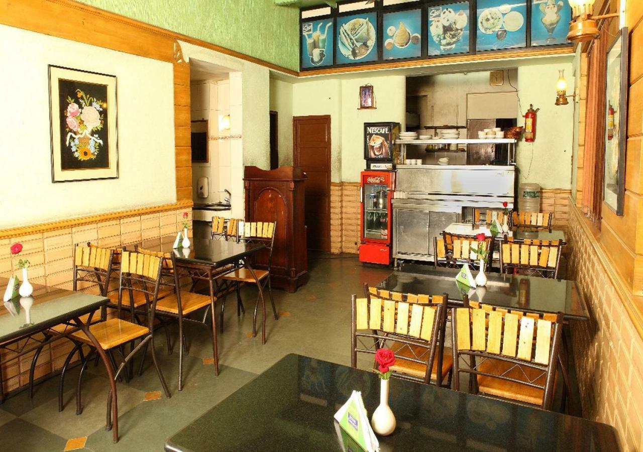 Yuvarani Residency Kochi Extérieur photo