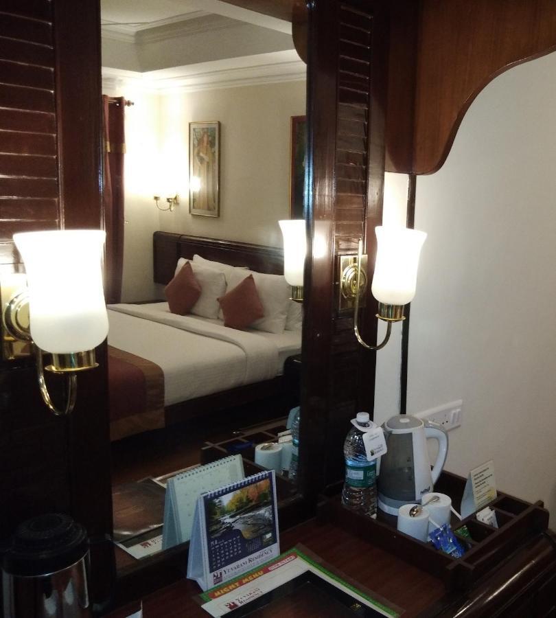 Yuvarani Residency Kochi Extérieur photo