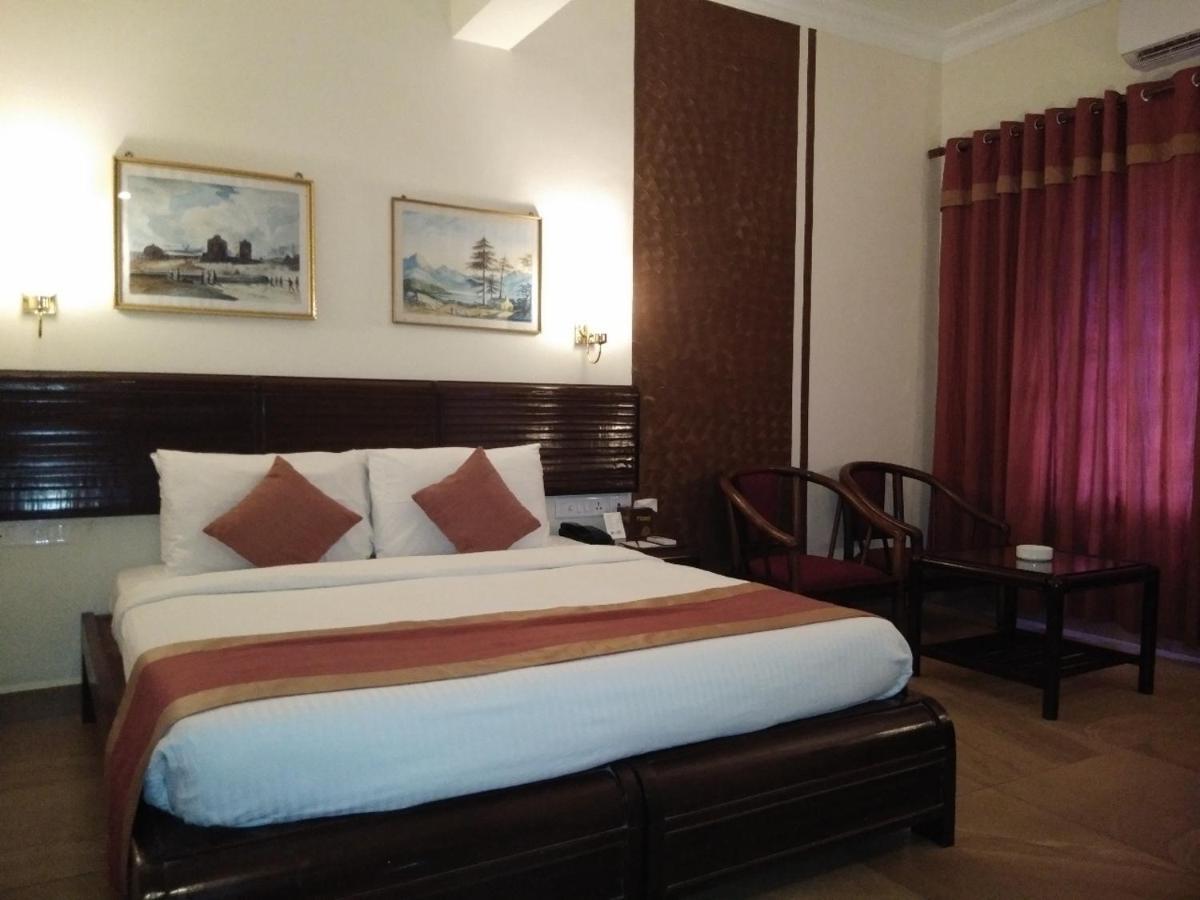 Yuvarani Residency Kochi Extérieur photo